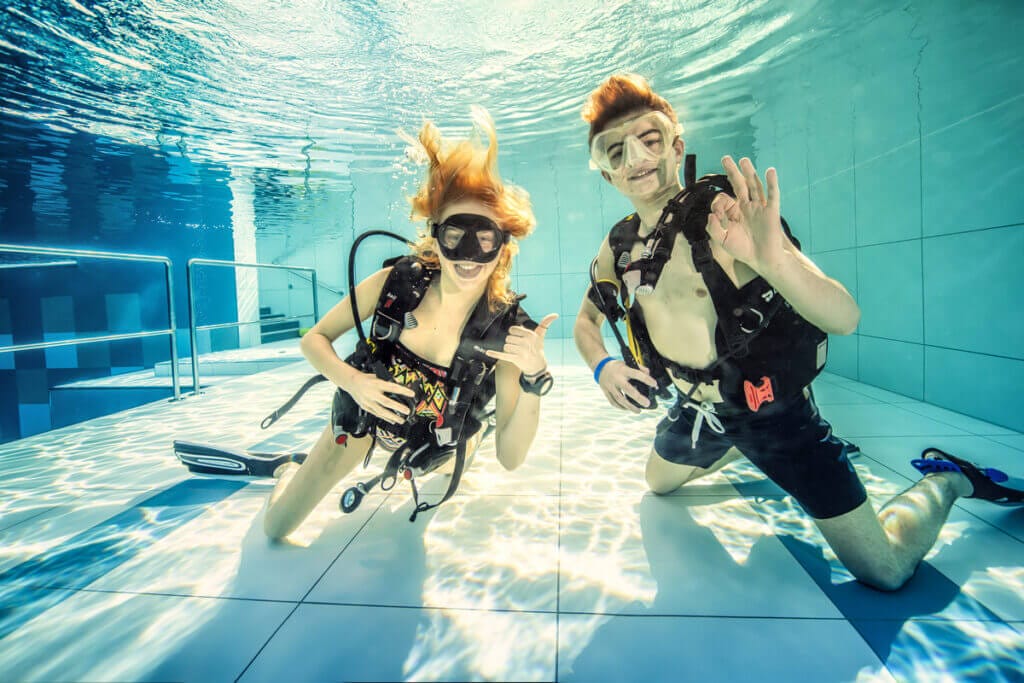 Potápění ve volném prostoru v bazénu Deepspot