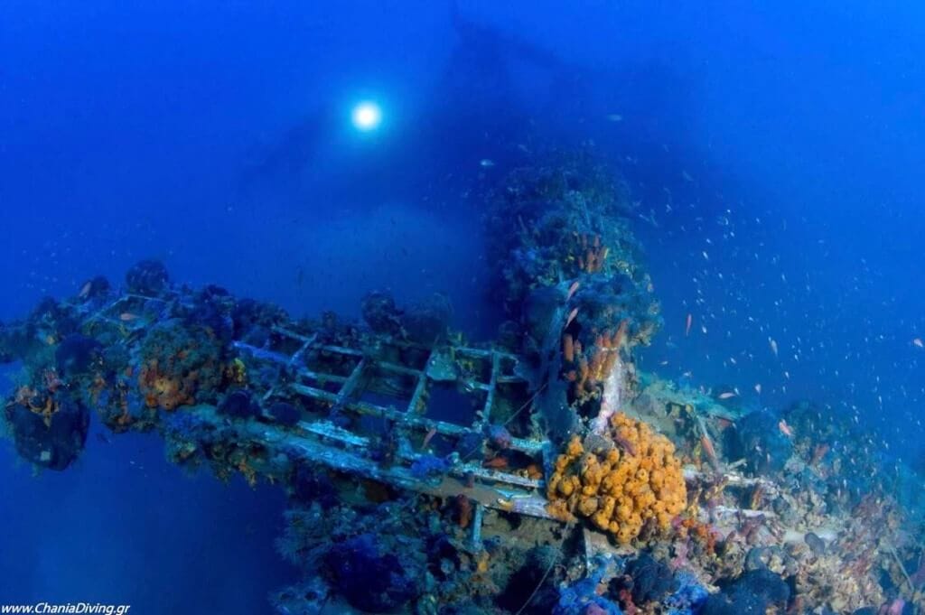 Wreck at the bottom