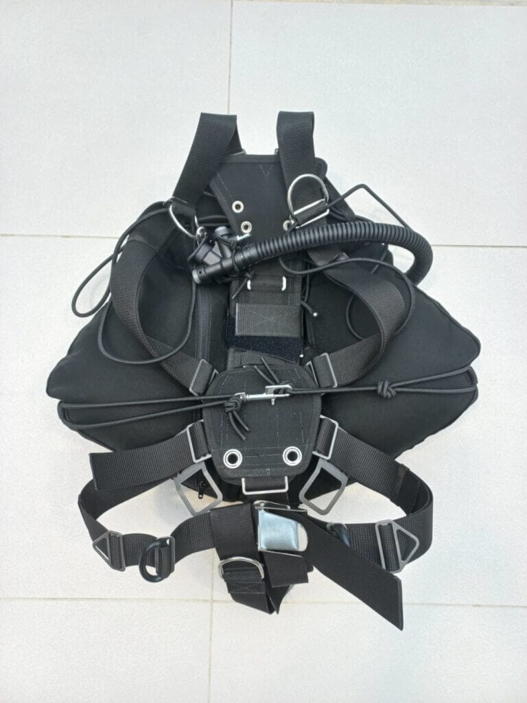 Front sidemount harness