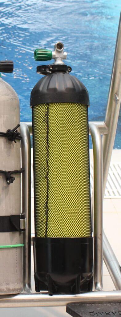 Diving cylinder with nitrox valve  