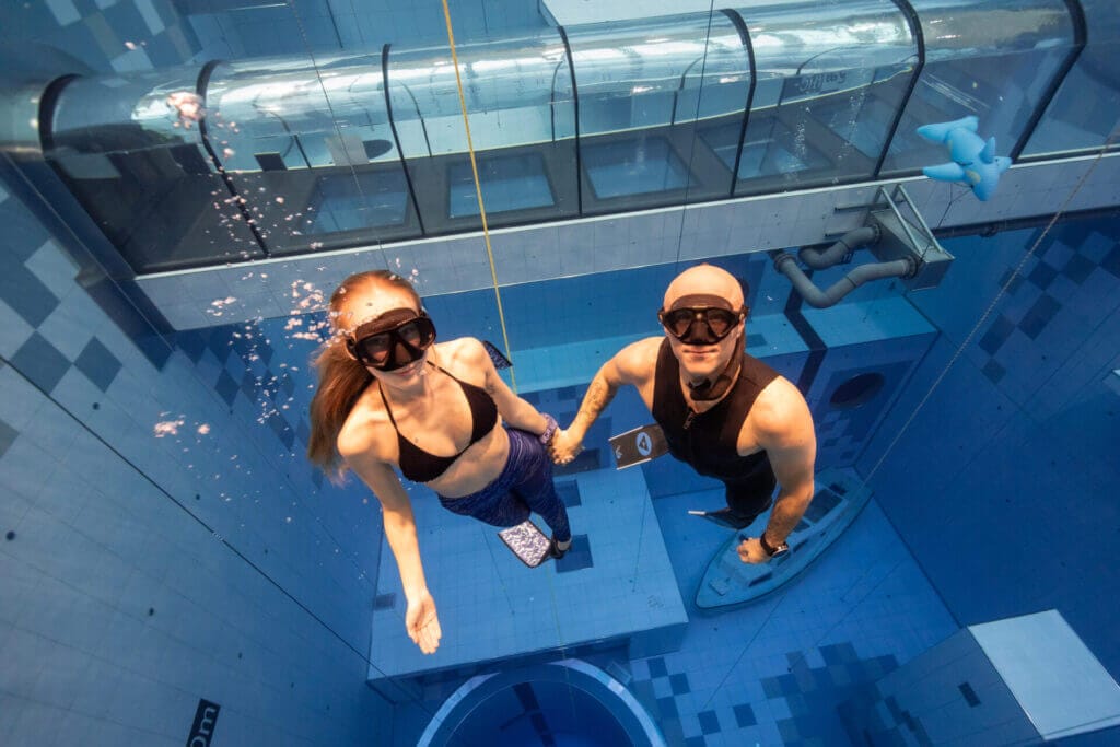 Nurkowanie freediving w basenie Deepspot