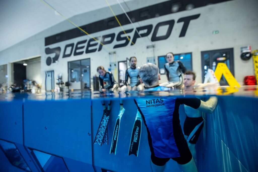 Cours de plongée à Deepspot